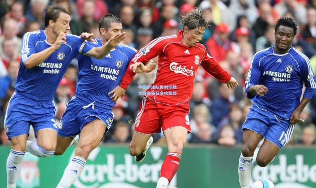 中国游泳队再创佳绩 世锦赛斩获多枚奖牌